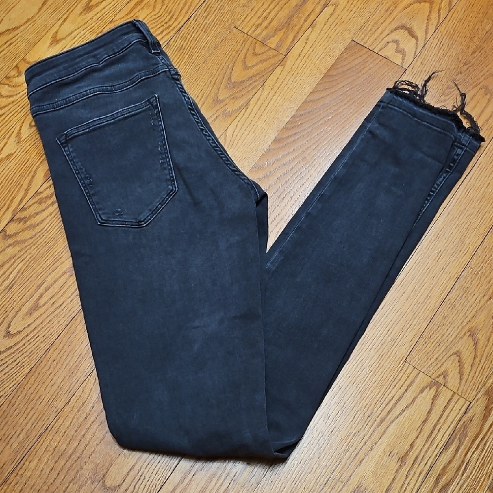 62. H&M Dark Grey Skinny Jeans for Women